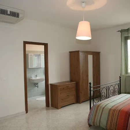 住宿加早餐酒店 La Collina Degli Ulivi 奇维泰拉-德尔特龙托