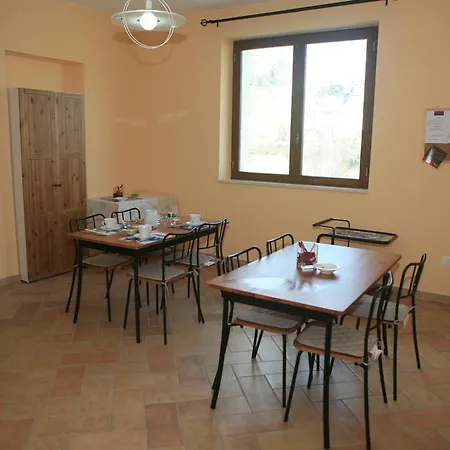 La Collina Degli Ulivi * 奇维泰拉-德尔特龙托